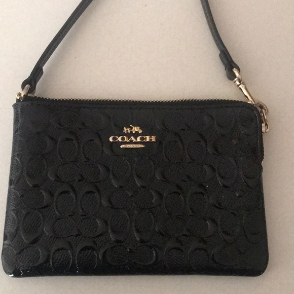 Authentic coach wristlet - Picture 1 of 3